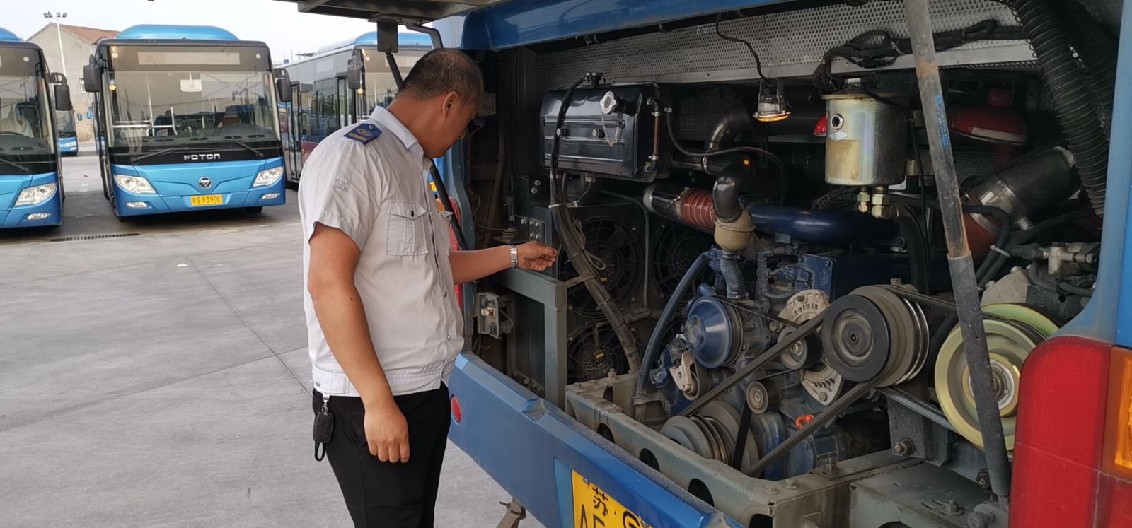 公交集團公交事業(yè)一部開展安全、機務聯(lián)合檢查